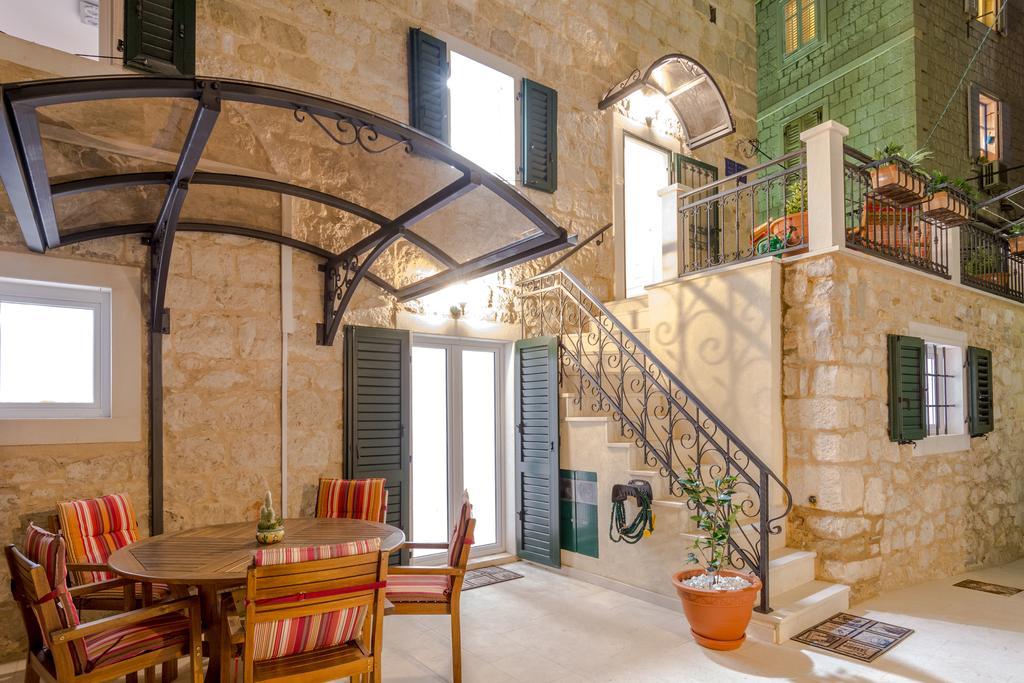 Apartments And Rooms Villa Erede Сплит Екстериор снимка