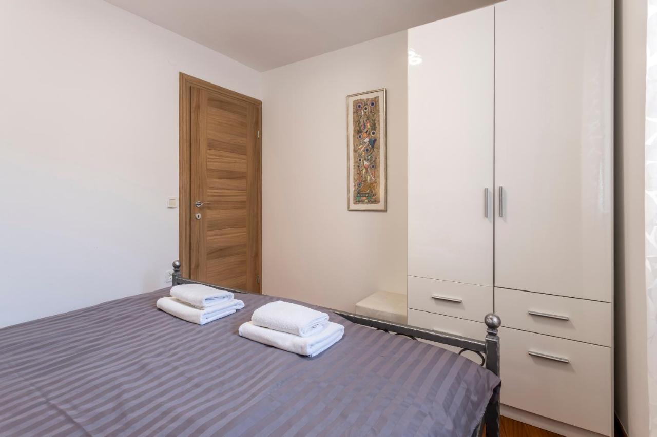 Apartments And Rooms Villa Erede Сплит Екстериор снимка
