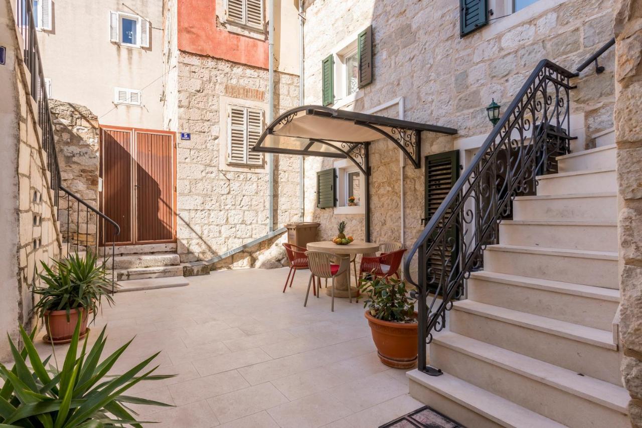Apartments And Rooms Villa Erede Сплит Екстериор снимка